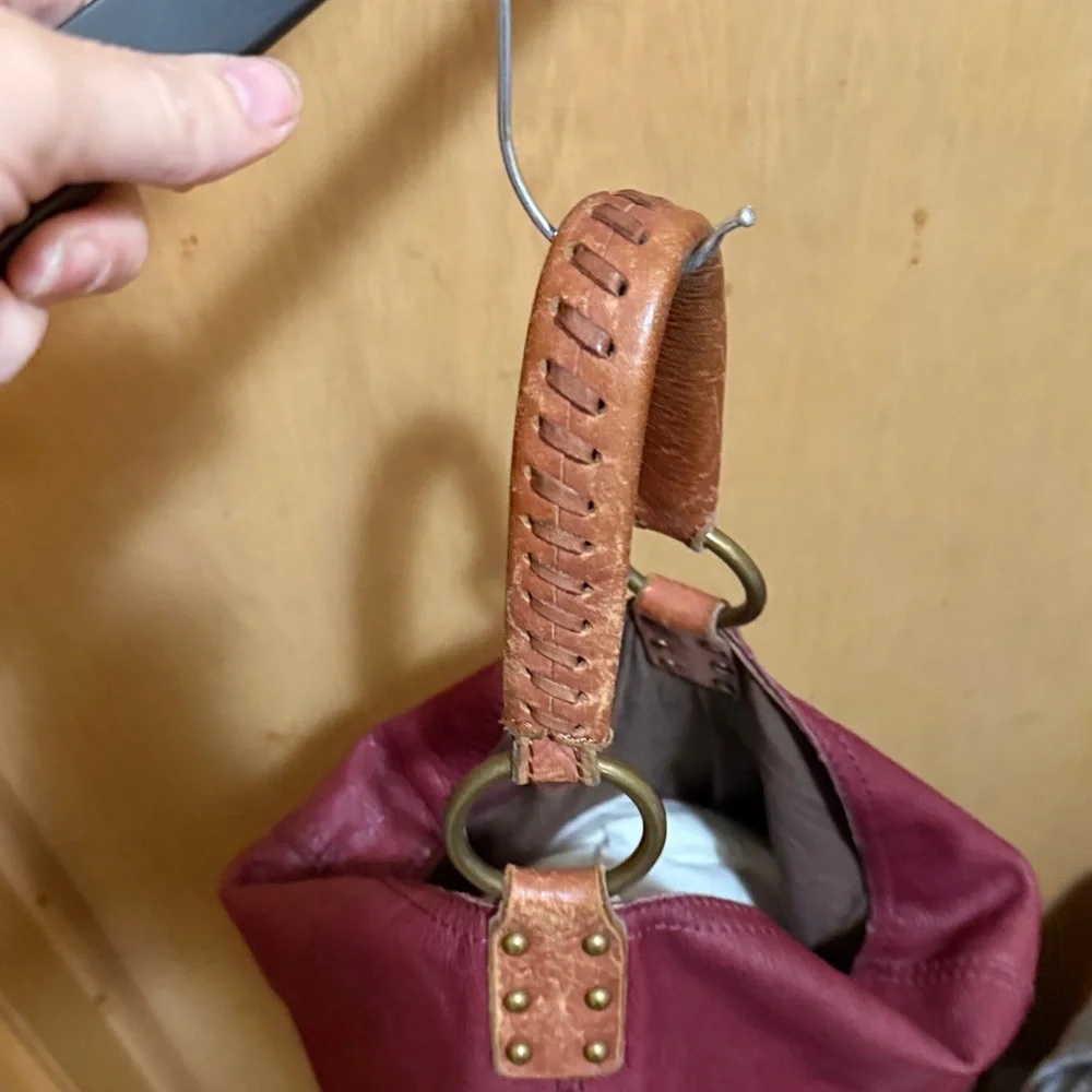Lucky Brand Whipstitch Slouch Hobo Bag - Picture 5 of 7